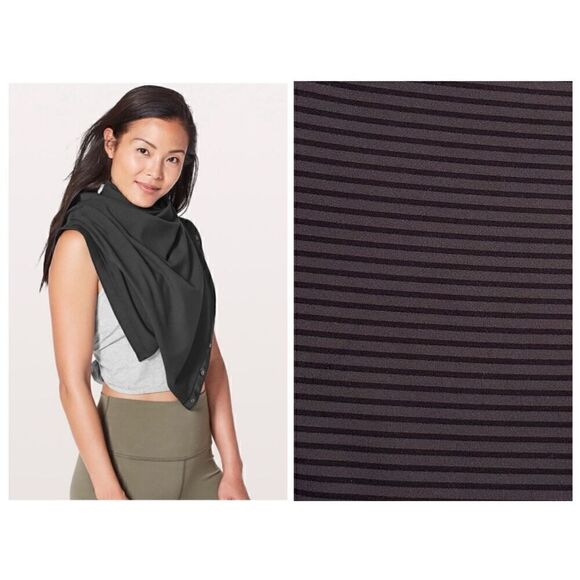 Lululemon Vinyasa Black and Grey Stripe Versible Snap Closure Oversized - Picture 1 of 7